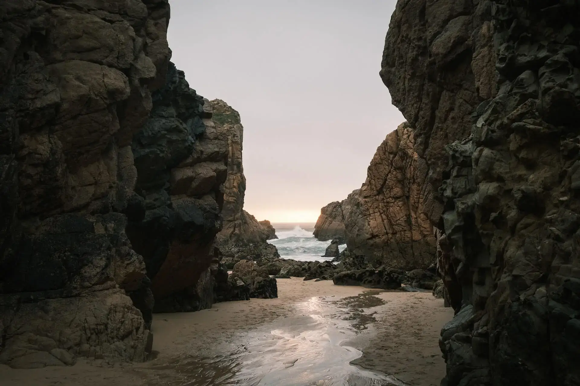 Android Webview <video> 标签去除默认播放按钮图